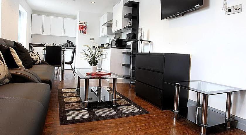 Lewis 3 Well Located Northern Quarter Sleeps Upto 8 Apartment Manchester